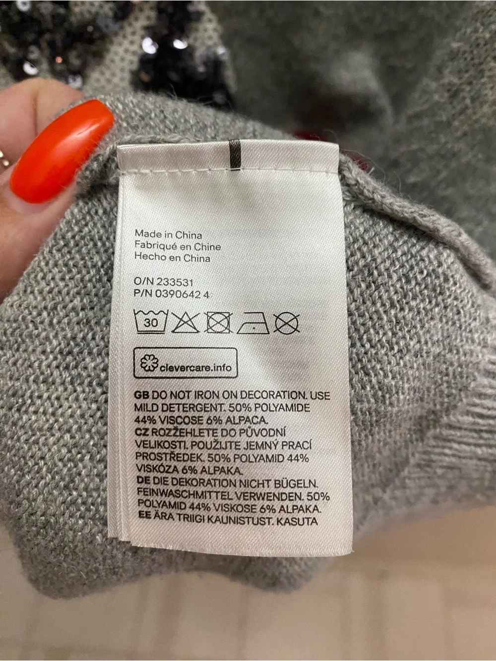 H&M Gray 'Gangsta Wrapper' Embellished Pug Sweater with Red Accent - Picture 5 of 8